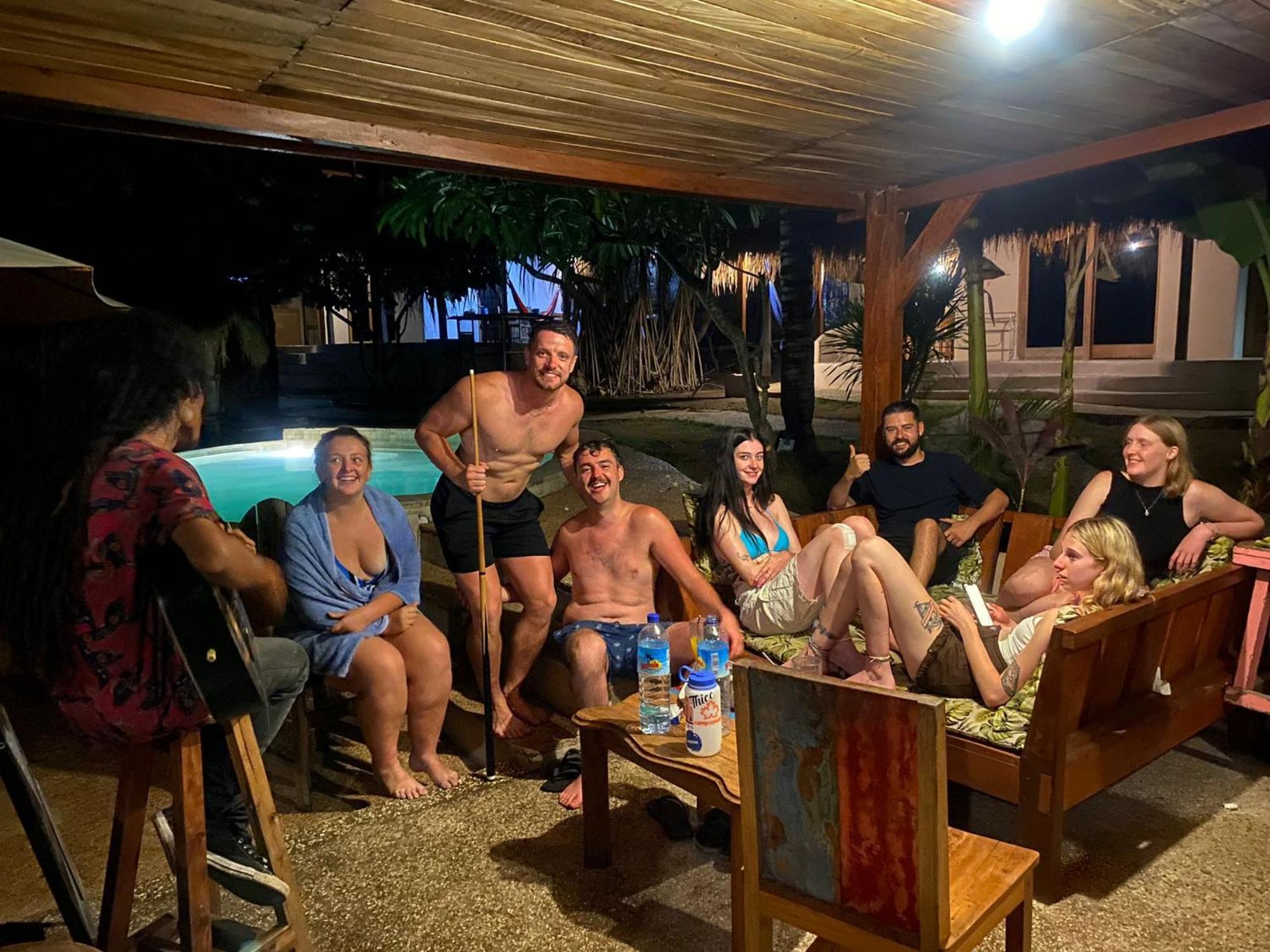 Jati Village, Party Hostel And Bungalows Gili Trawangan Exterior photo