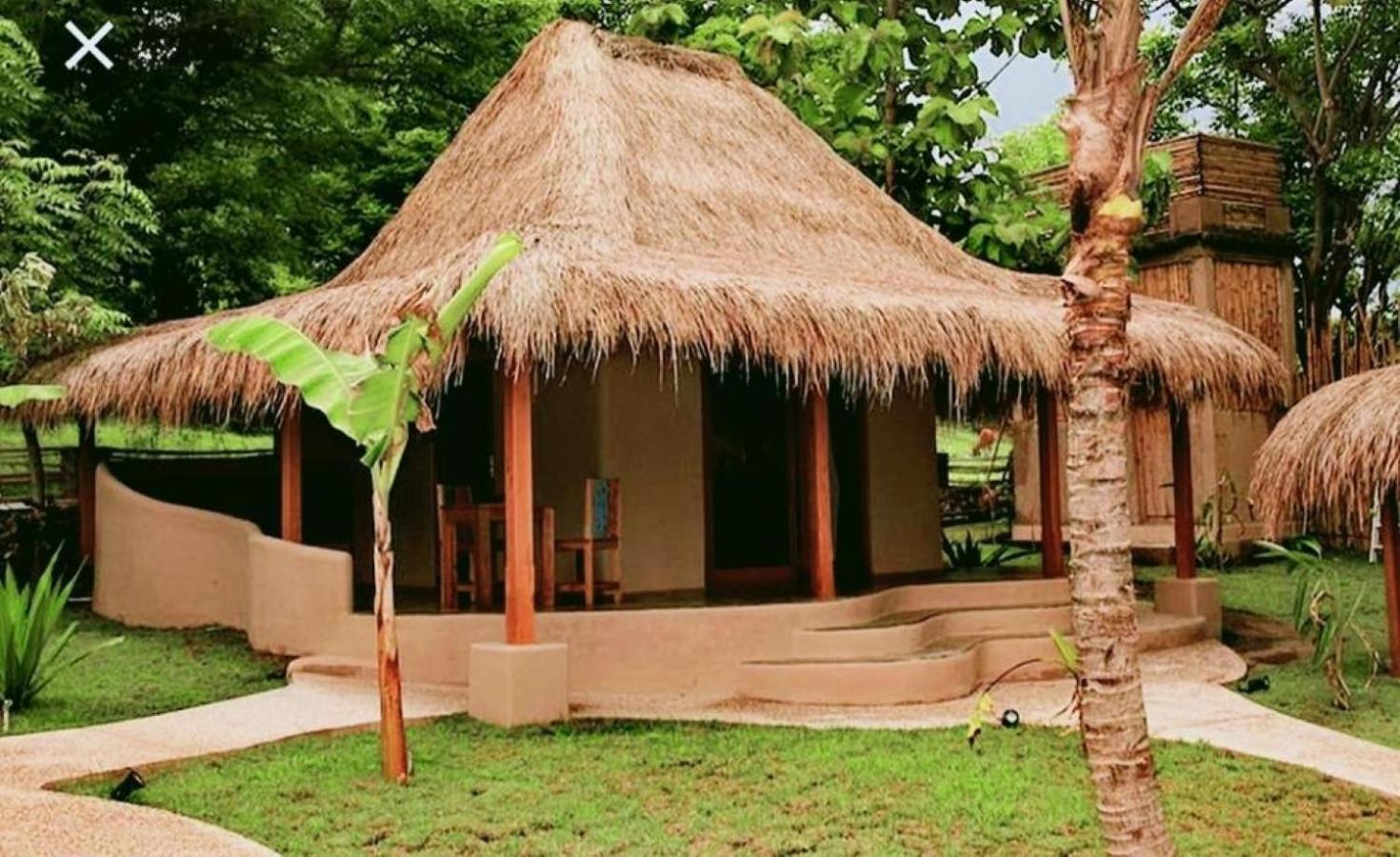 Jati Village, Party Hostel And Bungalows Gili Trawangan Exterior photo